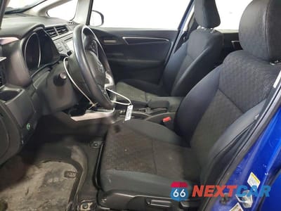 Zdjęcie 7 z 11 samochodu: 2016 HONDA FIT LX VIN:JHMGK5H5XGX032640 - miniatura