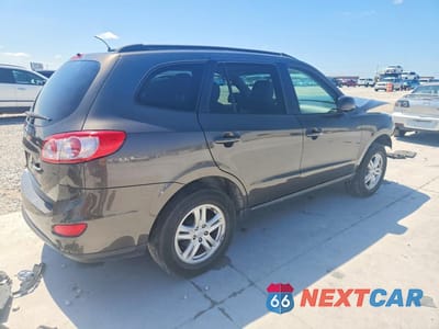 Trzecie zdjęcie samochodu z tyłu: 2012 HYUNDAI SANTA FE GLS VIN:5XYZG3AB7CG169483 - miniatura