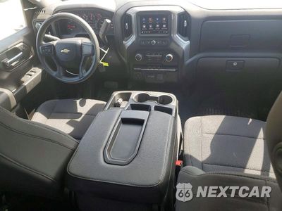 Zdjęcie 8 z 12 samochodu: 2021 CHEVROLET 1500 SILVE VIN:1GCRYBEF1MZ123316 - miniatura