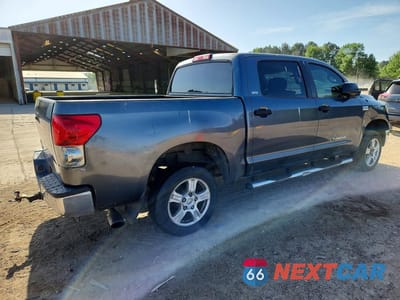 Trzecie zdjęcie samochodu z tyłu: 2008 TOYOTA TUNDRA SR5 VIN:5TFEV54138X058470 - miniatura