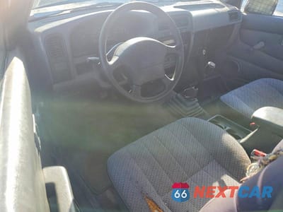 Zdjęcie 8 z 12 samochodu: 1997 NISSAN TRUCK XE VIN:1N6SD16S9VC324577 - miniatura