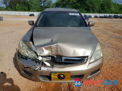 Piąte zdjęcie samochodu w środku: 2006 HONDA ACCORD EX VIN:1HGCM56816A109549 - miniatura