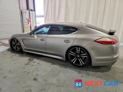 Drugie zdjęcie samochodu z przodu: 2011 PORSCHE PANAMERA S VIN:WP0AB2A70BL060349 - miniatura