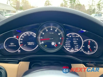 Zdjęcie 8 z 13 samochodu: 2021 PORSCHE CAYENNE S COUPE VIN:WP1BB2AY7MDA46084 - miniatura