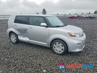 Czwarte zdjęcie samochodu z boku: 2013 SCION XB BASE VIN:JTLZE4FE2DJ038966 - miniatura