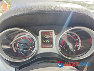 Zdjęcie 9 z 13 samochodu: 2019 DODGE JOURNEY SE VIN:3C4PDCBB1KT869683 - miniatura