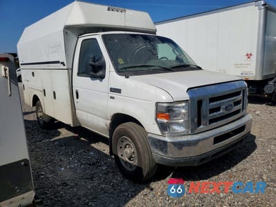 Czwarte zdjęcie samochodu z boku: 2010 FORD E350 UTILITY / SERVICE TRUCK VIN:1FDSE3FL6ADA49285 - miniatura