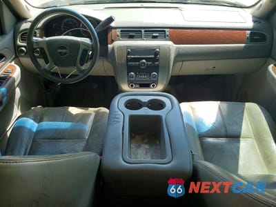 Zdjęcie 8 z 13 samochodu: 2007 GMC YUKON VIN:1GKFK13037J212163 - miniatura
