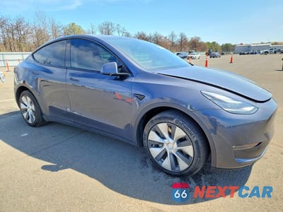 Czwarte zdjęcie samochodu z boku: 2020 TESLA MODEL Y VIN:5YJYGDEE9LF044949 - miniatura