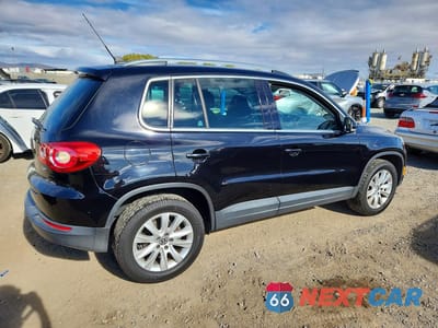 Trzecie zdjęcie samochodu z tyłu: 2009 VOLKSWAGEN TIGUAN S VIN:WVGAV75N39W062680 - miniatura