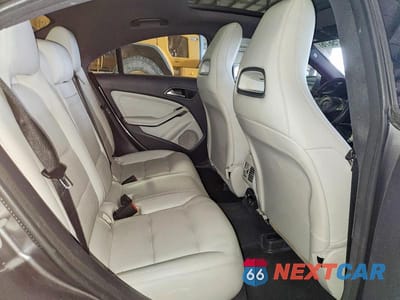 Zdjęcie 10 z 12 samochodu: 2015 MERCEDES-BENZ CLA 250 VIN:WDDSJ4EB4FN206768 - miniatura