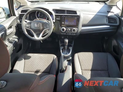 Zdjęcie 8 z 11 samochodu: 2018 HONDA FIT SPORT VIN:3HGGK5H62JM715926 - miniatura