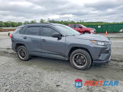 Czwarte zdjęcie samochodu z boku: 2021 TOYOTA RAV4 LE VIN:2T3H1RFV6MC122291 - miniatura