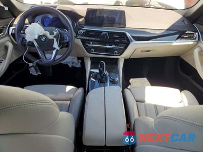 Zdjęcie 8 z 12 samochodu: 2018 BMW 540 XI VIN:WBAJE7C57JWA03952 - miniatura