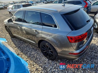 Drugie zdjęcie samochodu z przodu: 2017 AUDI Q7 PREMIUM PLUS VIN:WA1LAAF71HD004559 - miniatura