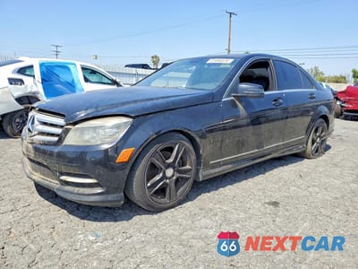 2011 MERCEDES-BENZ C 300 WDDGF5EB1BR140440 - główne zdjęcie licytacji z USA - miniatura
