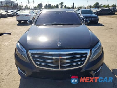 Piąte zdjęcie samochodu w środku: 2015 MERCEDES-BENZ S 550 VIN:WDDUG8CB4FA169505 - miniatura