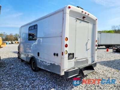 Drugie zdjęcie samochodu z przodu: 2016 FORD E-450 VIN:1FDXE4FS3GDC12468 - miniatura