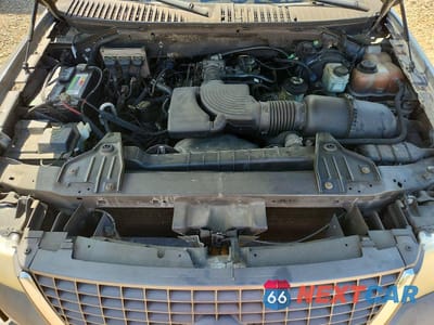 Zdjęcie 12 z 14 samochodu: 2003 FORD EXPEDITION XLT VIN:1FMPU16L33LA22616 - miniatura