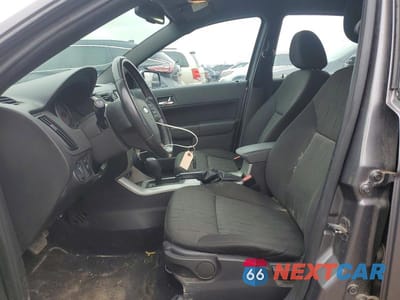 Zdjęcie 7 z 12 samochodu: 2011 FORD FOCUS SE VIN:1FAHP3FN8BW156182 - miniatura