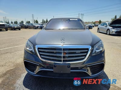 Piąte zdjęcie samochodu w środku: 2020 MERCEDES-BENZ S 63 AMG 4MATIC VIN:W1KUG8JB4LA533128 - miniatura