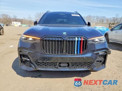 Piąte zdjęcie samochodu w środku: 2019 BMW X7 XDRIVE40I VIN:5UXCW2C51KLB43654 - miniatura
