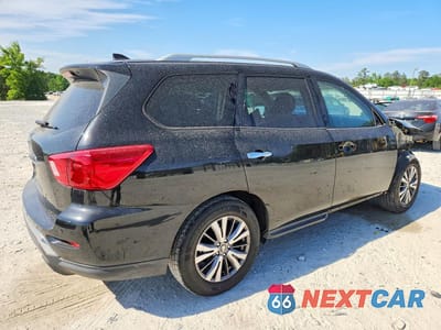 Trzecie zdjęcie samochodu z tyłu: 2019 NISSAN PATHFINDER S VIN:5N1DR2MNXKC609814 - miniatura