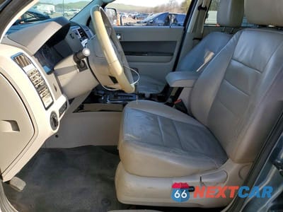 Zdjęcie 7 z 14 samochodu: 2011 FORD ESCAPE VIN:1FMCU5K37BKC71436 - miniatura