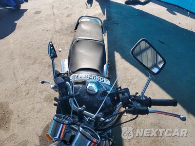 Piąte zdjęcie samochodu w środku: 1997 HONDA CB750 VIN:JH2RC3813VM500013 - miniatura