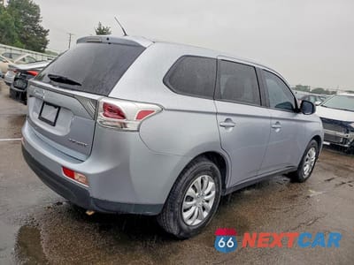 Trzecie zdjęcie samochodu z tyłu: 2014 MITSUBISHI OUTLANDER ES VIN:JA4AD2A37EZ001060 - miniatura