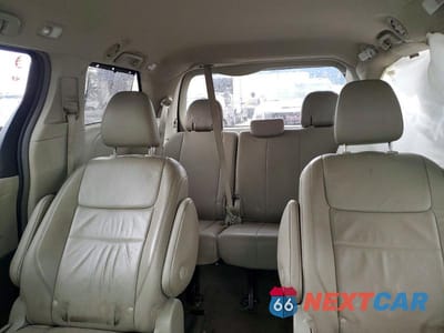 Zdjęcie 10 z 13 samochodu: 2018 TOYOTA SIENNA XLE 7-PASSENGER VIN:5TDDZ3DC8JS191033 - miniatura