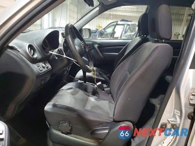 Zdjęcie 7 z 13 samochodu: 2005 TOYOTA RAV4 BASE VIN:JTEHD20V956031228 - miniatura