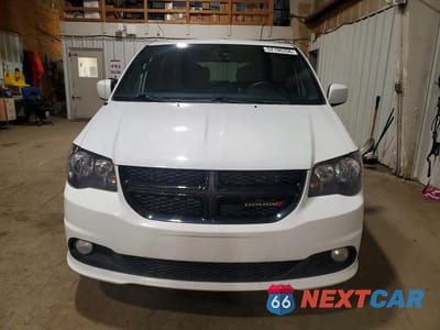 Piąte zdjęcie samochodu w środku: 2016 DODGE GRAND CARAVAN SXT VIN:2C4RDGCG9GR315800 - miniatura