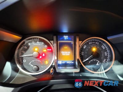 Zdjęcie 9 z 12 samochodu: 2022 TOYOTA TACOMA SR5 V6 VIN:3TYCZ5AN6NT067334 - miniatura