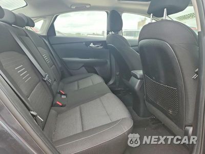 Zdjęcie 10 z 12 samochodu: 2019 KIA FORTE S VIN:3KPF34AD4KE026380 - miniatura