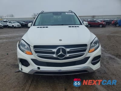 Piąte zdjęcie samochodu w środku: 2018 MERCEDES-BENZ GLE 350 4MATIC VIN:4JGDA5HB1JB116861 - miniatura