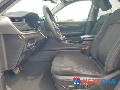 Zdjęcie 7 z 13 samochodu: 2023 JEEP GRAND CHEROKEE L LAREDO VIN:1C4RJKAG4P8817673 - miniatura