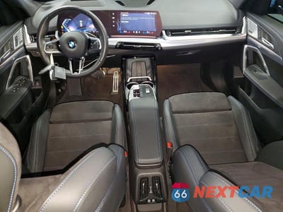 Zdjęcie 8 z 13 samochodu: 2025 BMW X1 XDRIVE28I VIN:WBX73EF09S5118647 - miniatura