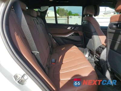 Zdjęcie 11 z 13 samochodu: 2026 BMW X5 XDRIVE40I VIN:5UX23EU0XT9229646 - miniatura