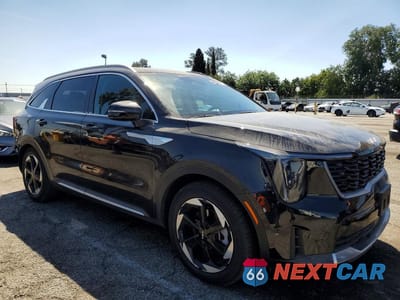 Czwarte zdjęcie samochodu z boku: 2025 KIA SORENTO EX VIN:KNDRH4JG9S5342202 - miniatura
