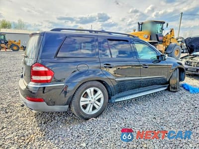 Trzecie zdjęcie samochodu z tyłu: 2008 MERCEDES-BENZ GL 450 4MATIC VIN:4JGBF71E68A310567 - miniatura