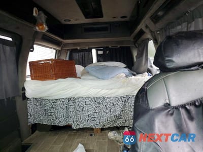 Zdjęcie 10 z 13 samochodu: 2002 CHEV EXPRESS G1500 VIN:1GBFG15R121243546 - miniatura