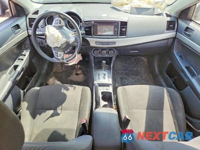 Zdjęcie 8 z 13 samochodu: 2014 MITSUBISHI LANCER SE VIN:JA32V2FW0EU001116 - miniatura
