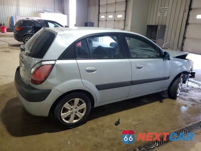 Trzecie zdjęcie samochodu z tyłu: 2008 KIA RIO 5 SX VIN:KNADE163086314490 - miniatura