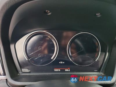 Zdjęcie 9 z 11 samochodu: 2018 BMW X1 XDRIVE28I VIN:WBXHT3C36J5L33974 - miniatura