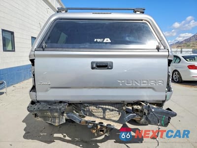 Zdjęcie 6 z 12 samochodu: 2017 TOYOTA TUNDRA DOUBLE CAB LIMITED VIN:5TFBY5F18HX621682 - miniatura