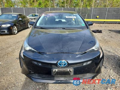 Piąte zdjęcie samochodu w środku: 2018 TOYOTA PRIUS TWO VIN:JTDKBRFU2J3589778 - miniatura