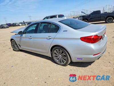 Drugie zdjęcie samochodu z przodu: 2019 BMW 530E VIN:WBAJA9C56KB389101 - miniatura