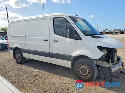 Czwarte zdjęcie samochodu z boku: 2022 MERCEDES-BENZ SPRINTER 1500 VIN:W1Y70BGY9NT088604 - miniatura