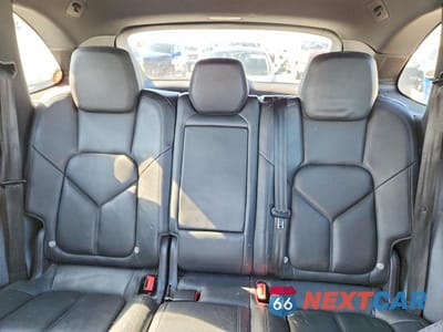Zdjęcie 10 z 13 samochodu: 2012 PORSCHE CAYENNE VIN:WP1AA2A21CLA00796 - miniatura